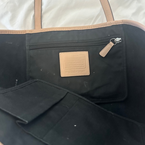 Black Leather LG Coach Tote Bag with Scarf - Picture 2 of 2